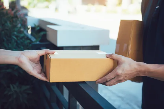 livraison et messagerie avec taxi a saclas