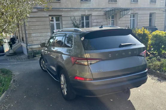 transfert vers hotel taxi saclas et sa region